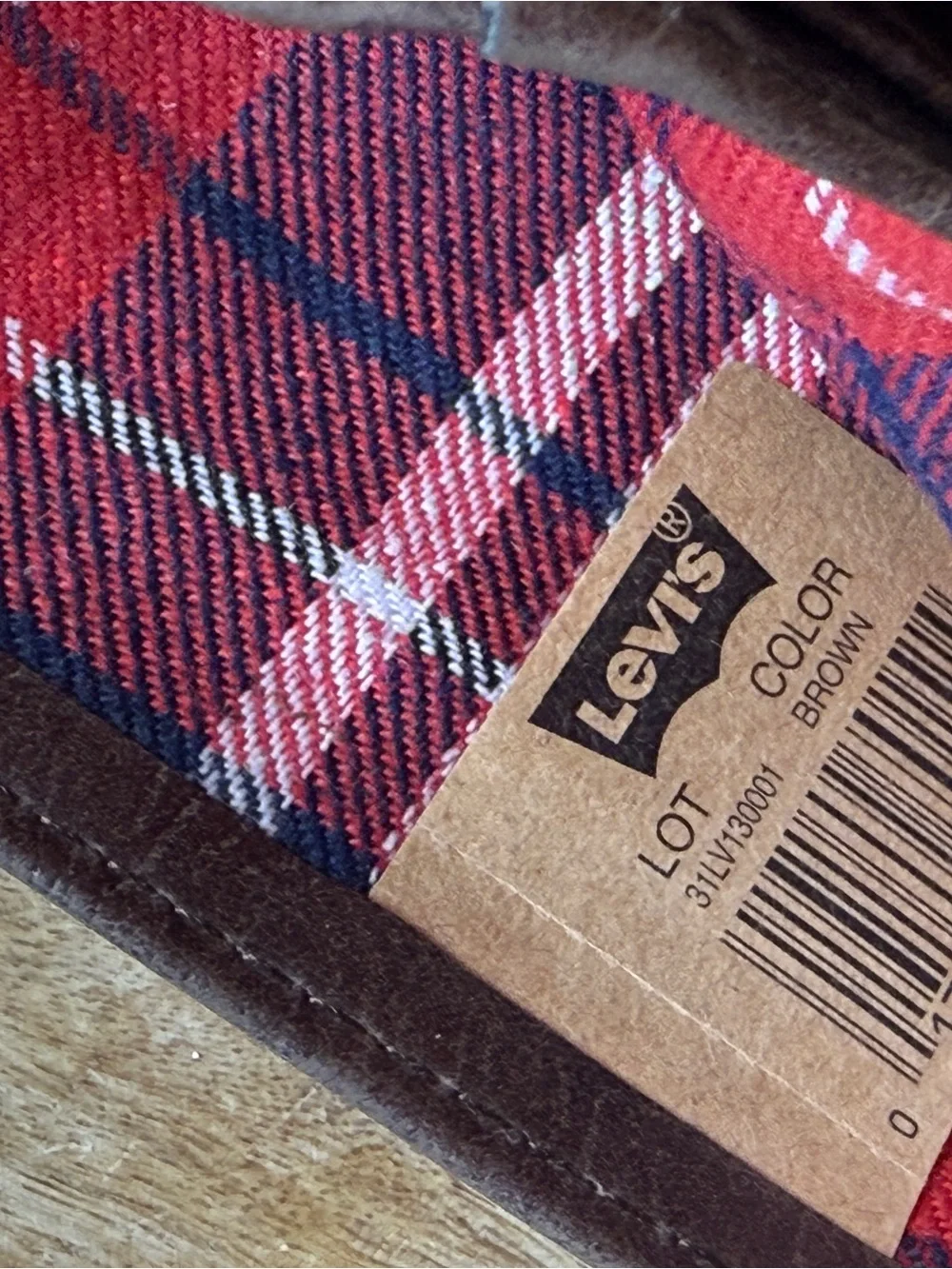 Distressed Levi’s Men’s Brown Bifold Wallet Plaid Interior